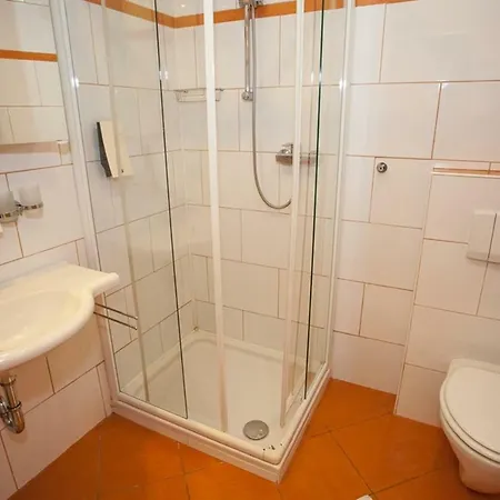 Roderich Hotel 2*